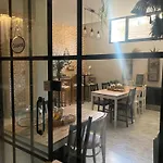 埃斯梅古纳斯都奇布雷鲁酒店